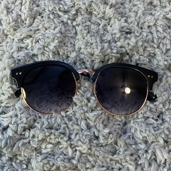 gradient sunglasses with rose gold metal - Picture 1 of 2